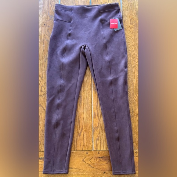 🆕 SPANX Faux Suede High Waisted Dark Terracotta Leggings - Picture 1 of 9